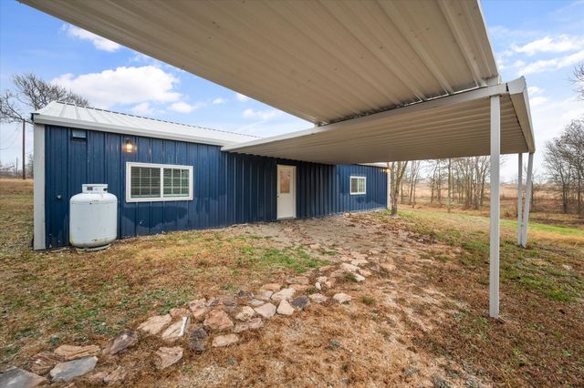 942 SE County Road 2240, Corsicana, TX 75109