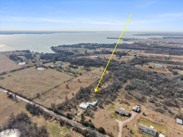 942 SE County Road 2240, Corsicana, TX 75109