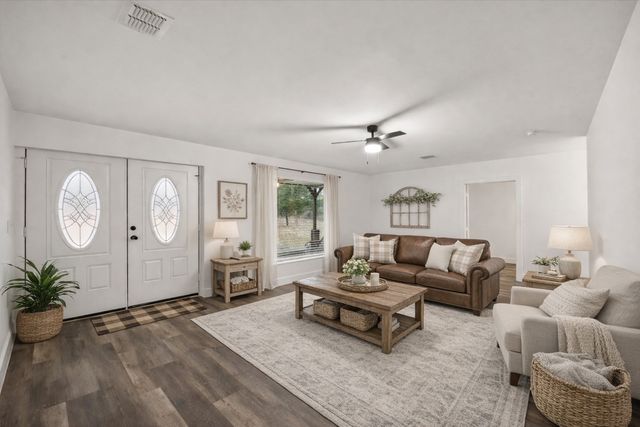 942 SE County Road 2240, Corsicana, TX 75109