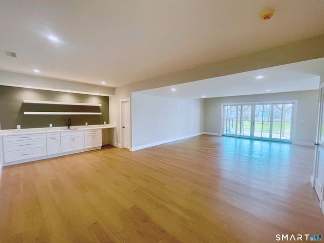 31 Rosano Road, Stamford, CT 06905