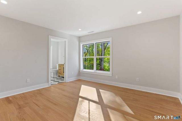 31 Rosano Road, Stamford, CT 06905