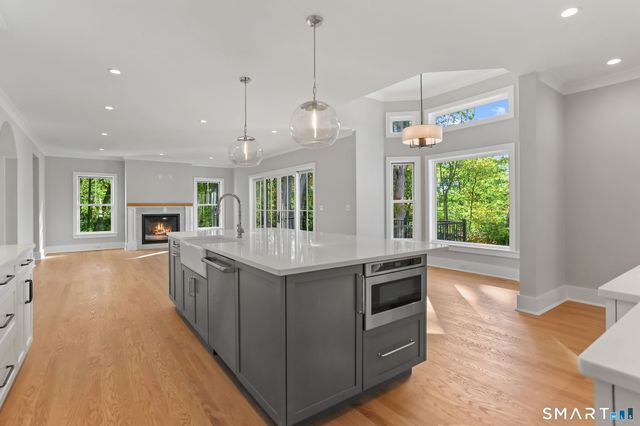 31 Rosano Road, Stamford, CT 06905