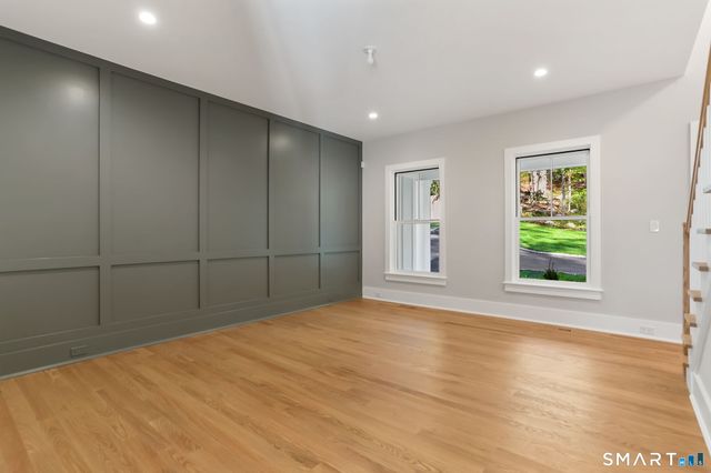 31 Rosano Road, Stamford, CT 06905