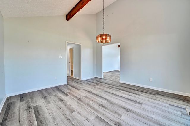 8657 Valleyview Drive, Florence, KY 41042