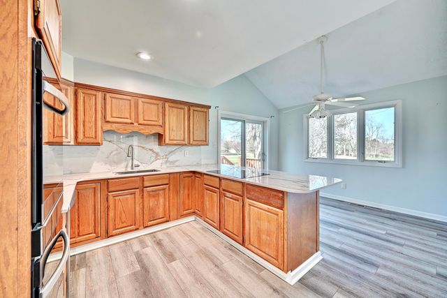 8657 Valleyview Drive, Florence, KY 41042