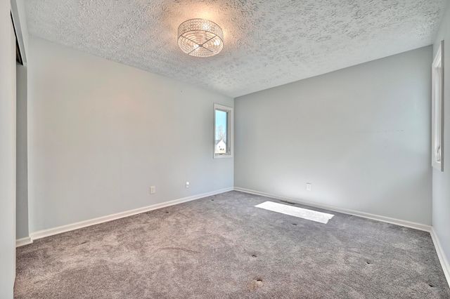 8657 Valleyview Drive, Florence, KY 41042