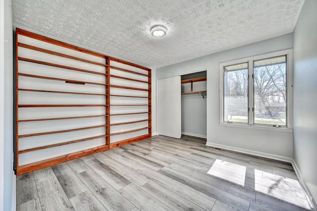 8657 Valleyview Drive, Florence, KY 41042