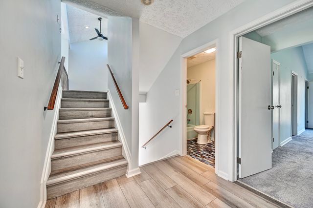 8657 Valleyview Drive, Florence, KY 41042