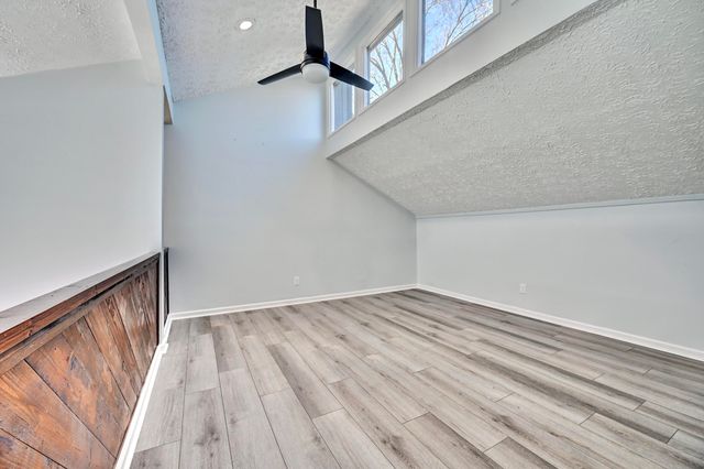 8657 Valleyview Drive, Florence, KY 41042