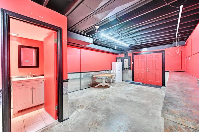 8657 Valleyview Drive, Florence, KY 41042