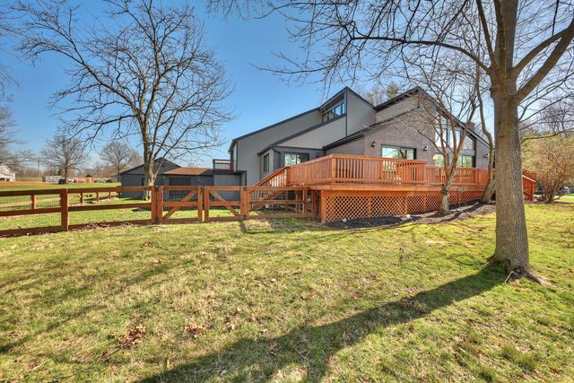 8657 Valleyview Drive, Florence, KY 41042