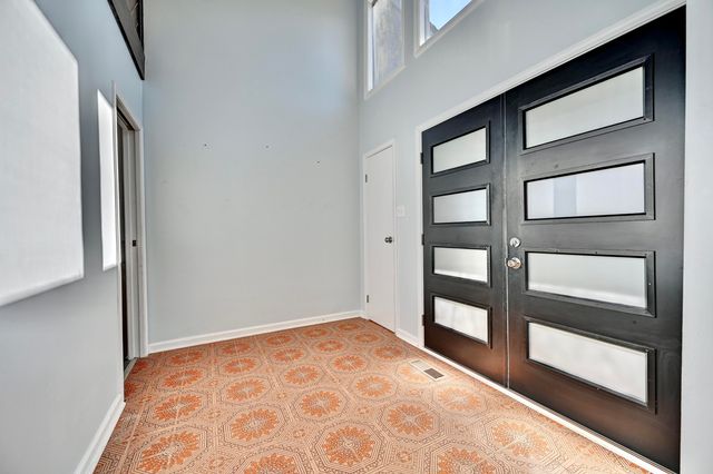 8657 Valleyview Drive, Florence, KY 41042