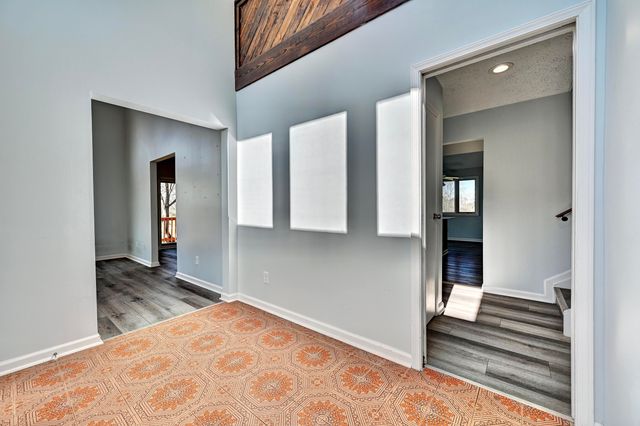 8657 Valleyview Drive, Florence, KY 41042