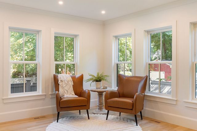27 Walden St 2, Cambridge, MA 02140