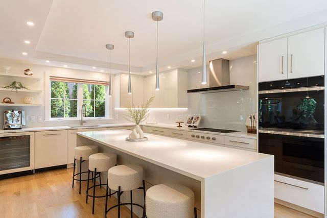 27 Walden St 2, Cambridge, MA 02140