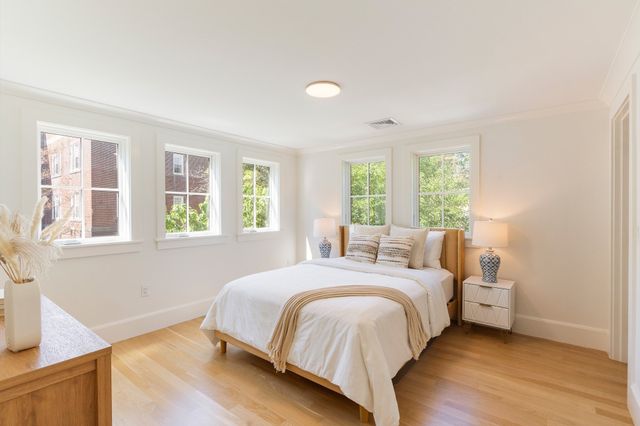 27 Walden St 2, Cambridge, MA 02140
