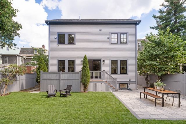 27 Walden St 2, Cambridge, MA 02140