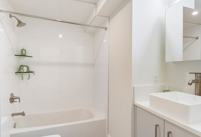 27 Walden St 2, Cambridge, MA 02140