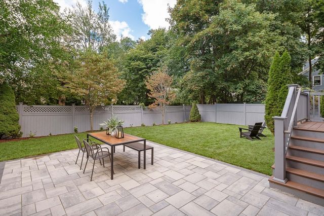 27 Walden St 2, Cambridge, MA 02140