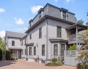 27 Walden St 2, Cambridge, MA 02140