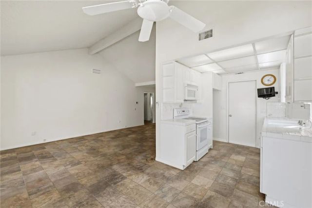 23117 Village 23, Camarillo, CA 93012