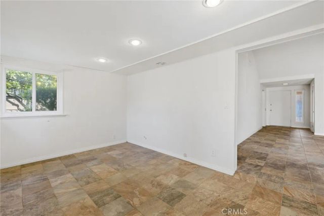 23117 Village 23, Camarillo, CA 93012