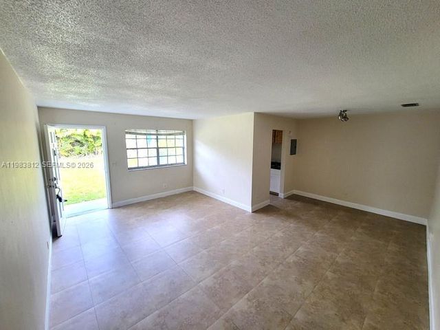 1431 S 14th Ave 114, Hollywood, FL 33020