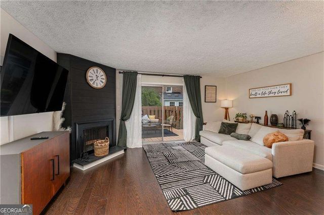 6700 Roswell Road 17A, Atlanta, GA 30328