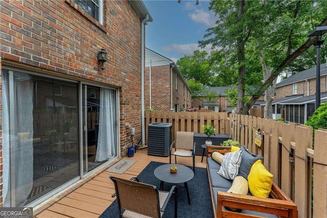 6700 Roswell Road 17A, Atlanta, GA 30328