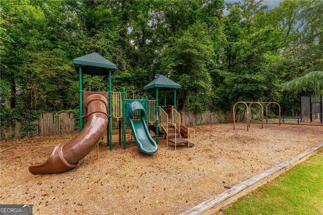 6700 Roswell Road 17A, Atlanta, GA 30328