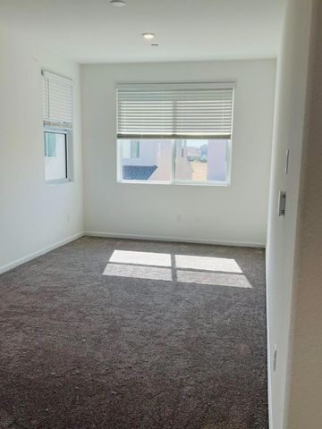 7352 Dorstone Way, Sacramento, CA 95829