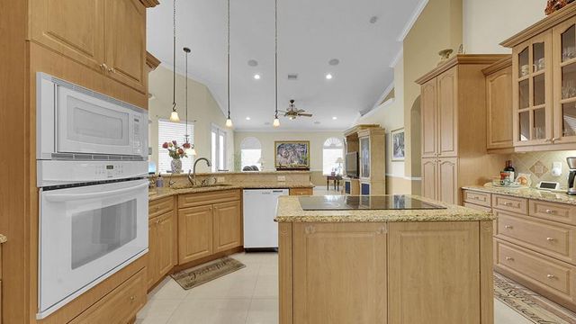 5909 NW Bayou Court, Port St Lucie, FL 34986