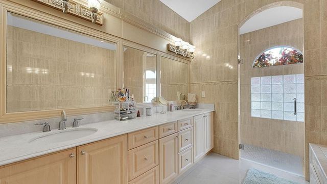 5909 NW Bayou Court, Port St Lucie, FL 34986