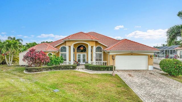 5909 NW Bayou Court, Port St Lucie, FL 34986