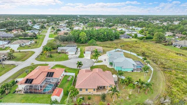 5909 NW Bayou Court, Port St Lucie, FL 34986