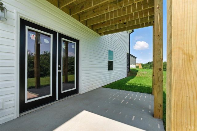 1420 Wells Rd, Bedford, VA 24523