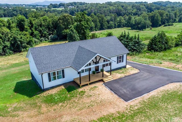 1420 Wells Rd, Bedford, VA 24523