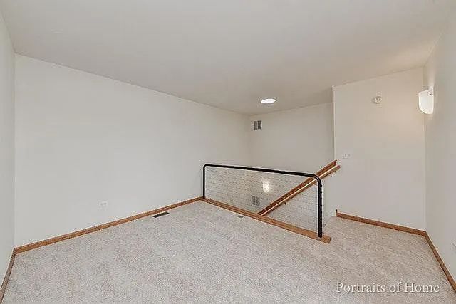 1693 TOWN CENTER Street 1693, Aurora, IL 60504