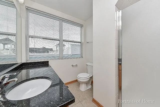 1693 TOWN CENTER Street 1693, Aurora, IL 60504