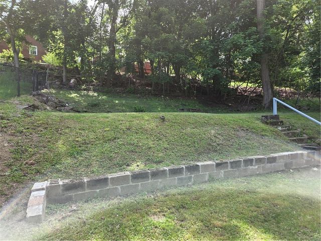 7934 Lincoln Rd, Penn Hills, PA 15147