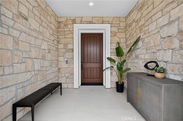 61 Buttonquail, Irvine, CA 92618