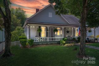 622 E Pine Street, Lincolnton, NC 28092