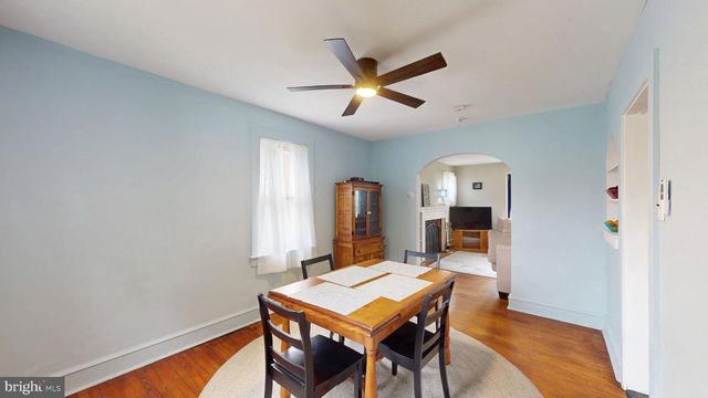 27 W HOLLY AVE, Oaklyn, NJ 08107