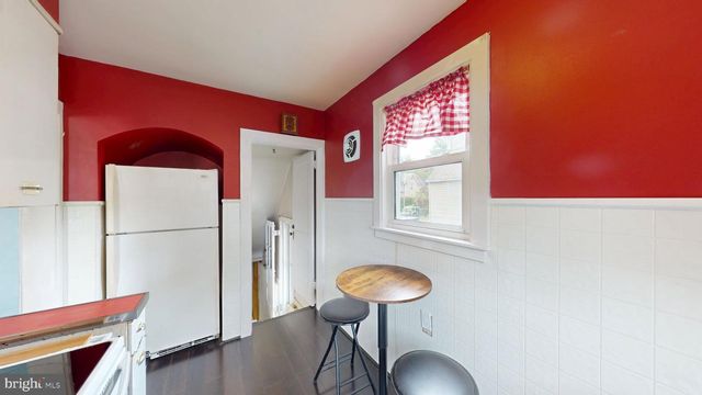 27 W HOLLY AVE, Oaklyn, NJ 08107