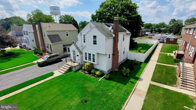 27 W HOLLY AVE, Oaklyn, NJ 08107