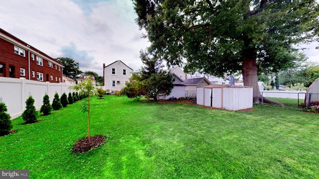 27 W HOLLY AVE, Oaklyn, NJ 08107