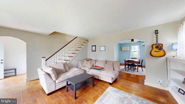 27 W HOLLY AVE, Oaklyn, NJ 08107