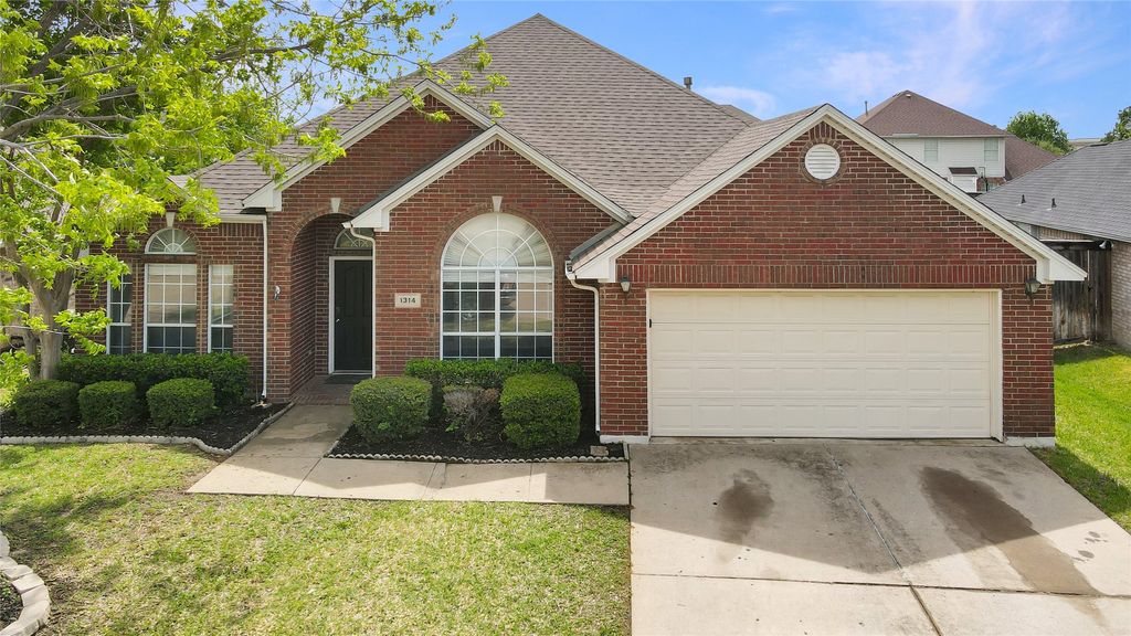 1314 Pegasus Drive, Arlington, TX 76013
