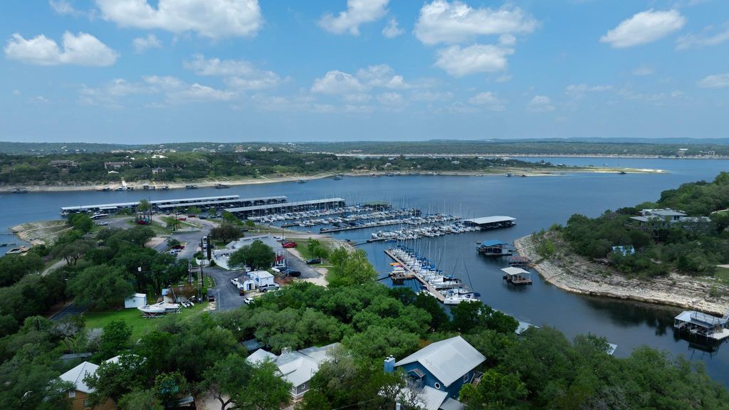 1004 Linscomb DR, Austin, TX 78734