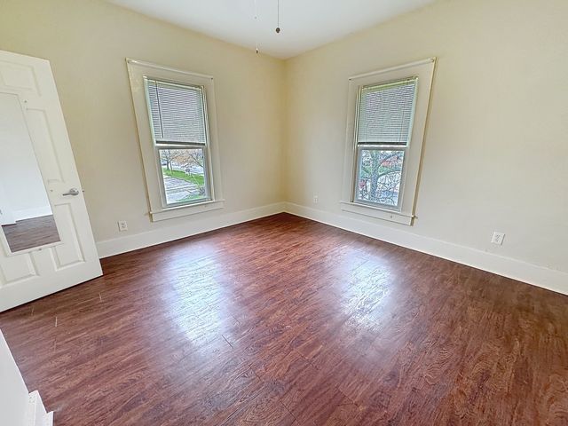 1206 Bridge Avenue, Davenport, IA 52803